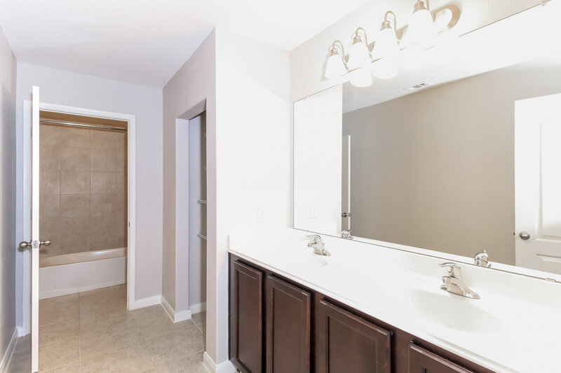 3,140/Mo, 900 Princewood DR Denton, TX 76207 Bathroom View