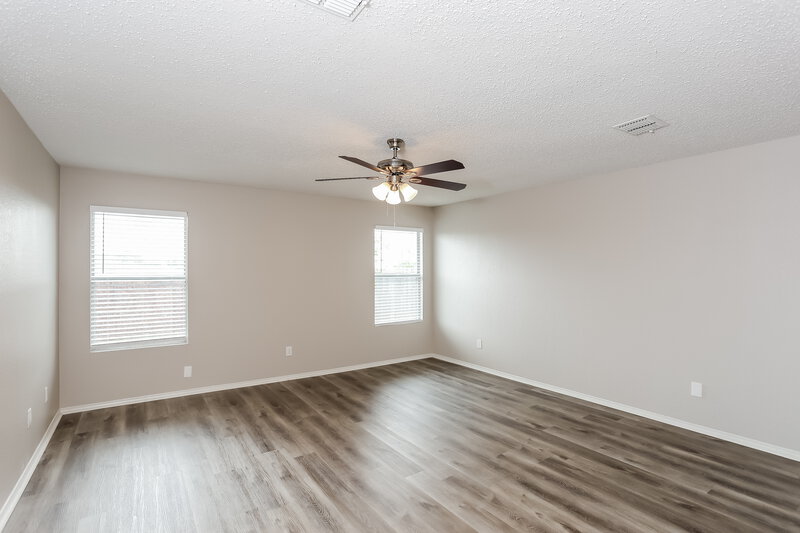 2,470/Mo, 6019 Guilia Dr Grand Prairie, TX 75052 Main Bedroom View