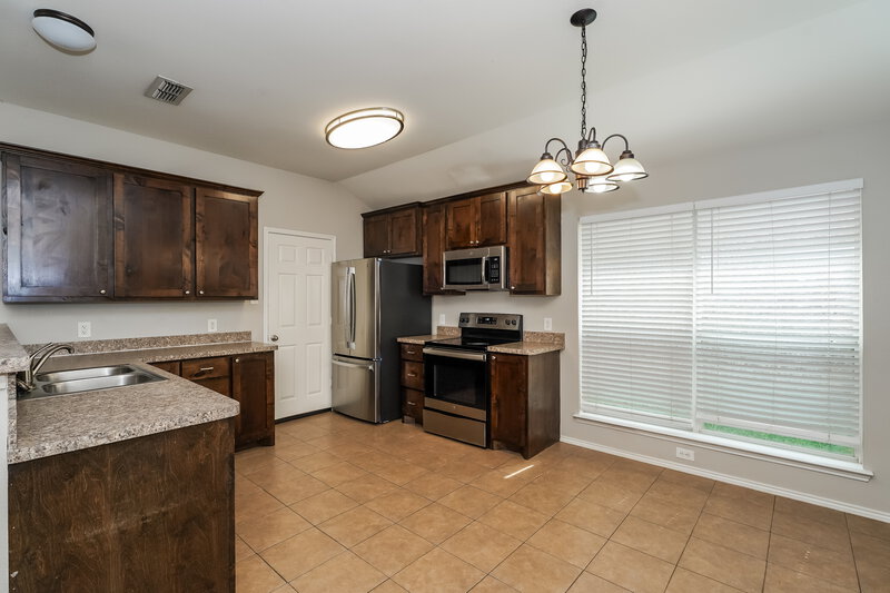 2,070/Mo, 1108 Savage Dr Denton, TX 76207 Kitchen View