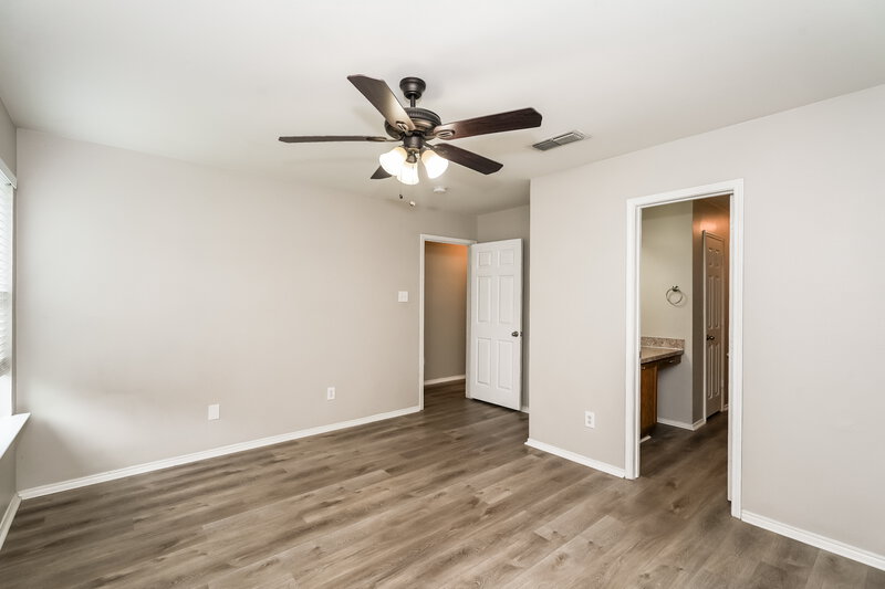 2,070/Mo, 1108 Savage Dr Denton, TX 76207 Main Bedroom View 2