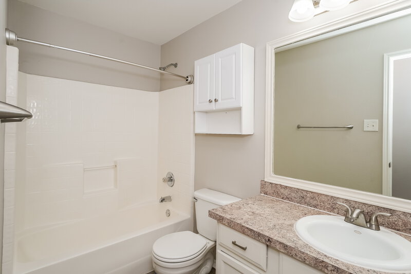 2,070/Mo, 1108 Savage Dr Denton, TX 76207 Bathroom View