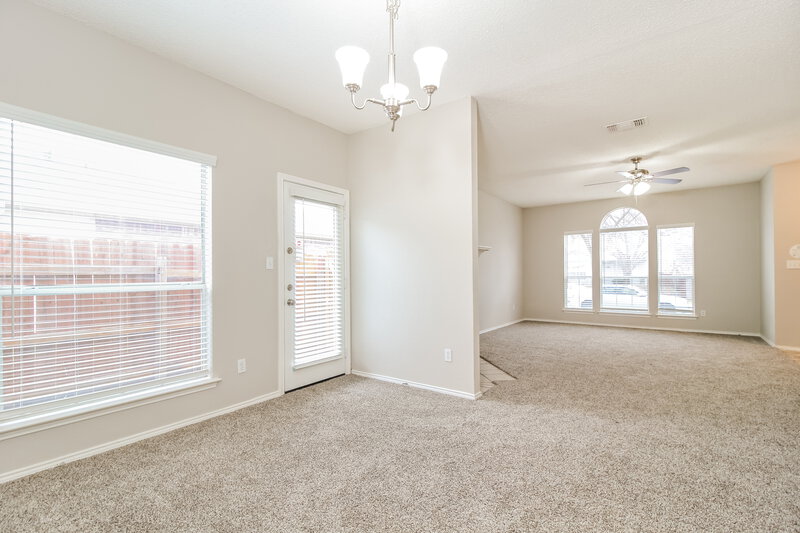 2,035/Mo, 705 Pace Dr Denton, TX 76209 Dining Room View