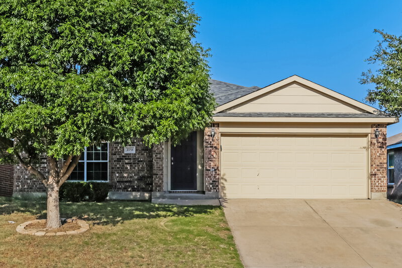 2,245/Mo, 2733 Briscoe Dr Fort Worth, TX 76108 External View