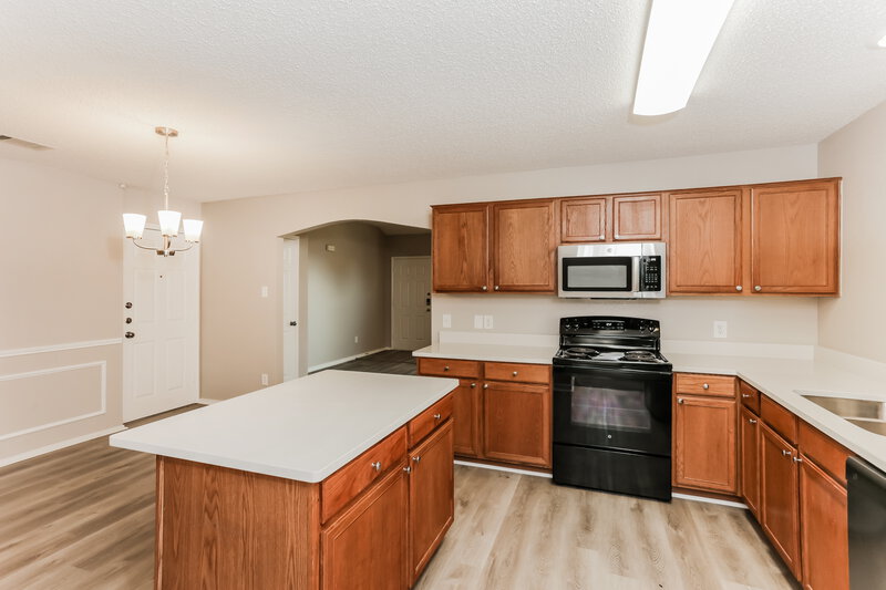 2,245/Mo, 2733 Briscoe Dr Fort Worth, TX 76108 Kitchen View 3
