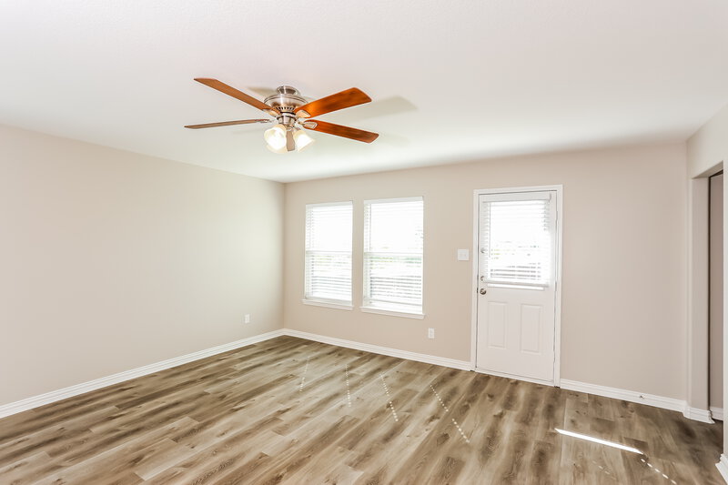 2,590/Mo, 2444 Clairborne Dr Fort Worth, TX 76177 Living Room View