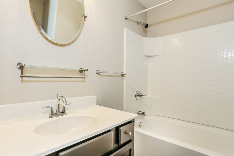2,590/Mo, 2444 Clairborne Dr Fort Worth, TX 76177 Bathroom View