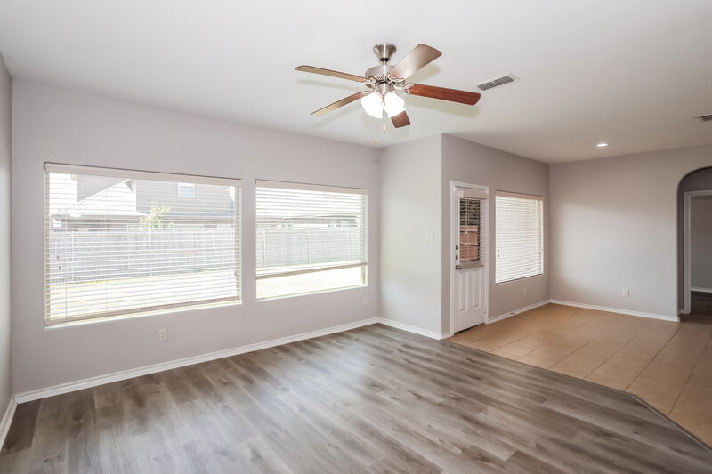 1,615/Mo, 5126 Meadow Ln Krum, TX 76249 Living Room View 2