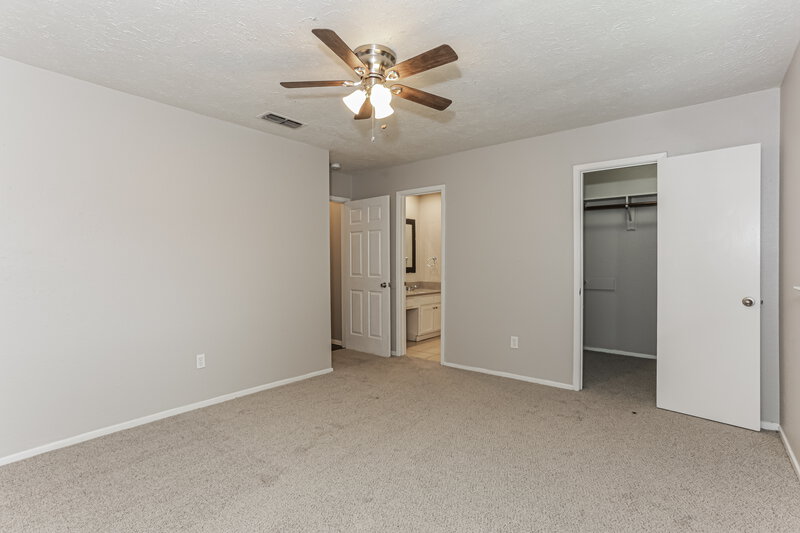 2,050/Mo, 3306 Seaboard Dr Arlington, TX 76014 Main Bedroom View