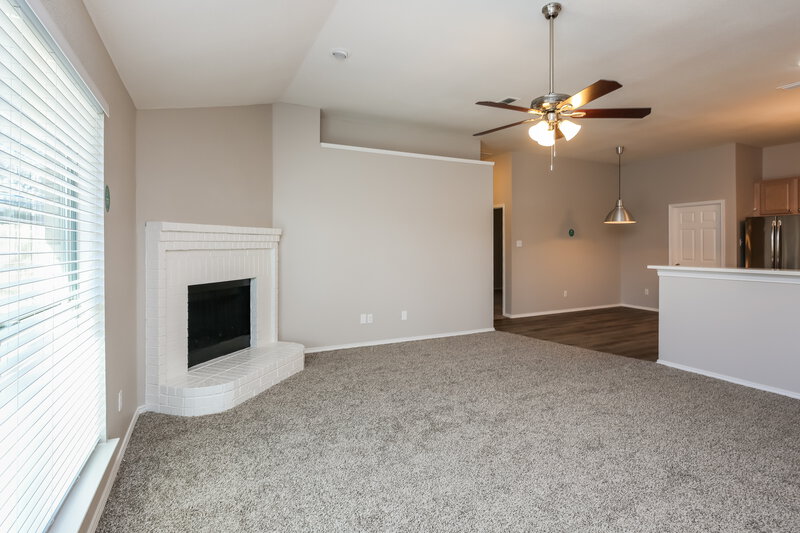 2,340/Mo, 5805 Crowder Dr Fort Worth, TX 76179 Living Room View 2