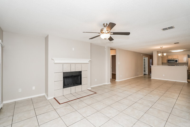2,055/Mo, 1221 Cathey St Cedar Hill, TX 75104 Living Room View