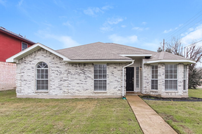 3,020/Mo, 800 Springfield Dr Cedar Hill, TX 75104 External View