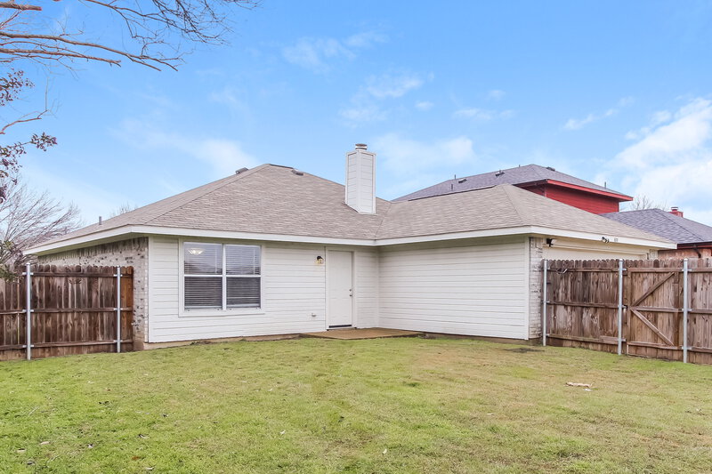 3,020/Mo, 800 Springfield Dr Cedar Hill, TX 75104 Rear View