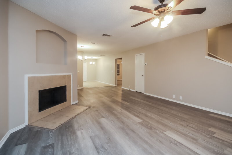 2,855/Mo, 1520 Waters Edge Dr Glenn Heights, TX 75154 Living Room View