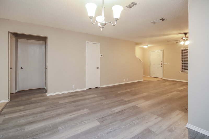 2,855/Mo, 1520 Waters Edge Dr Glenn Heights, TX 75154 Dining Room View 2