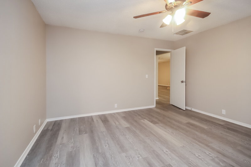 2,855/Mo, 1520 Waters Edge Dr Glenn Heights, TX 75154 Bedroom View 2