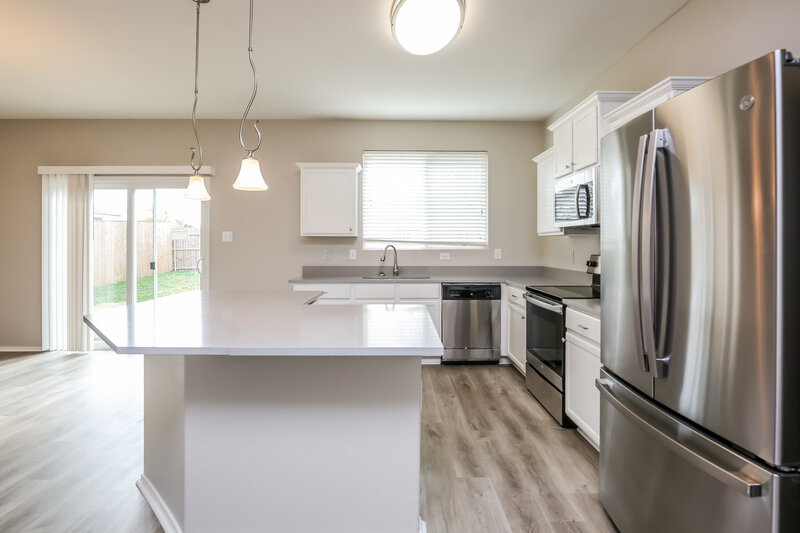 2,120/Mo, 436 San Lucas Dr Crowley, TX 76036 Kitchen View 2