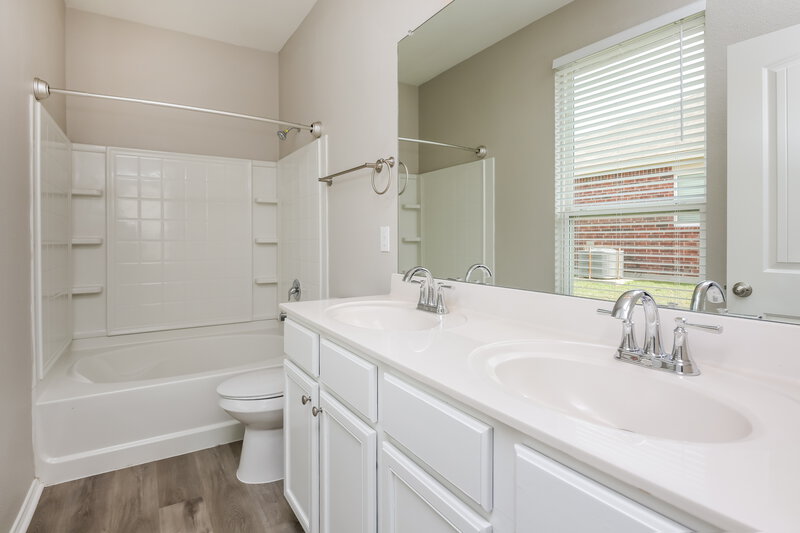 2,120/Mo, 436 San Lucas Dr Crowley, TX 76036 Main Bedroom View 3