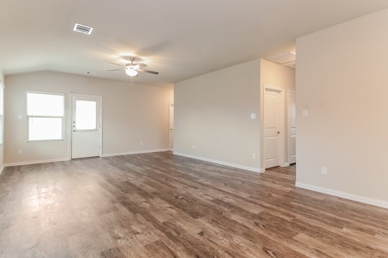 1,885/Mo, 1331 Black Canyon Ave Royse City, TX 75189 Living Room View