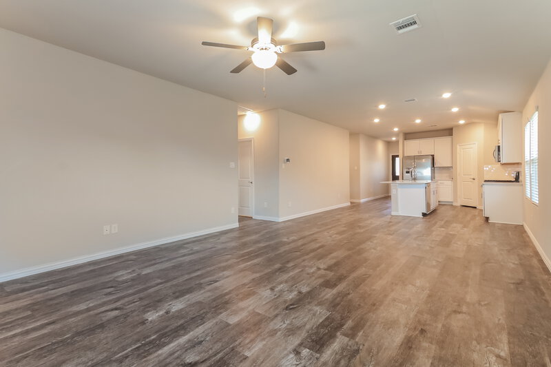 1,885/Mo, 1331 Black Canyon Ave Royse City, TX 75189 Living Room View 2