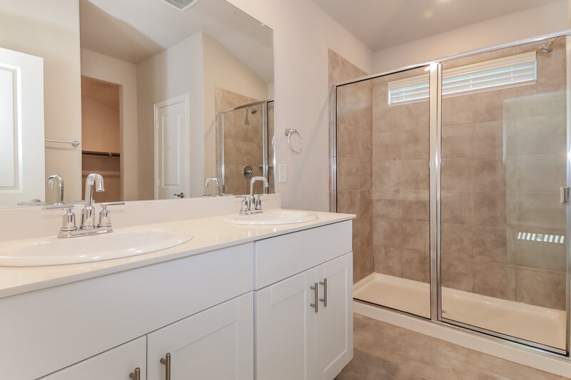 1,885/Mo, 1331 Black Canyon Ave Royse City, TX 75189 Main Bathroom View