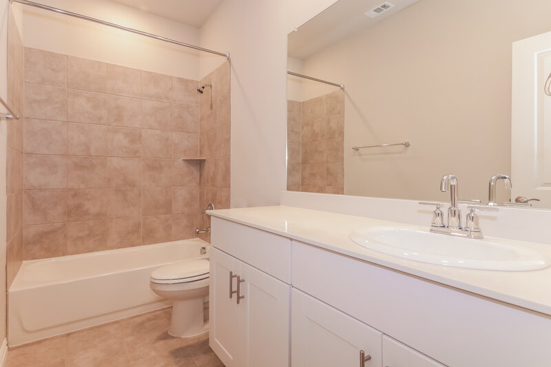 1,885/Mo, 1331 Black Canyon Ave Royse City, TX 75189 Bathroom View