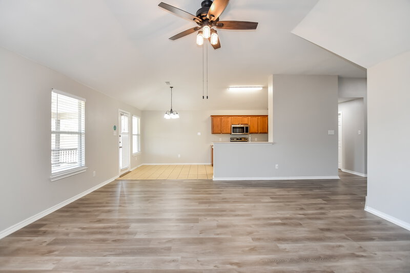 2,465/Mo, 1410 Buckingham Dr Forney, TX 75126 Living Room View 3