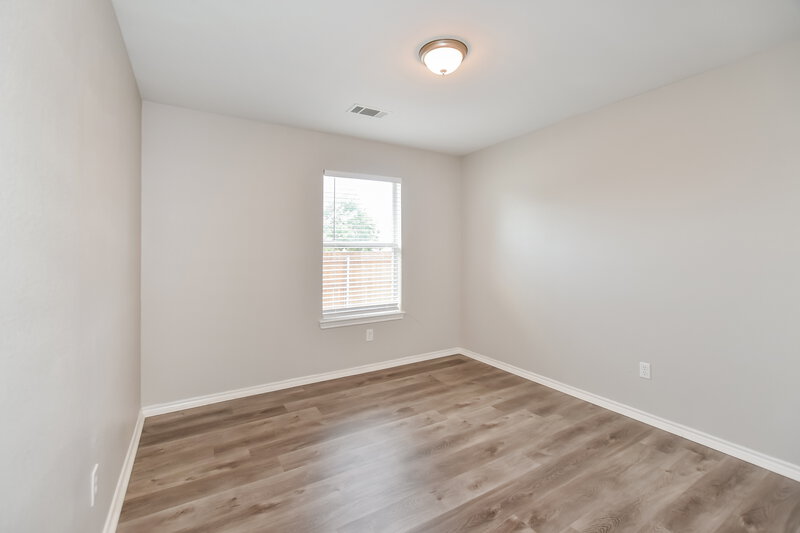 2,465/Mo, 1410 Buckingham Dr Forney, TX 75126 Main Bedroom View