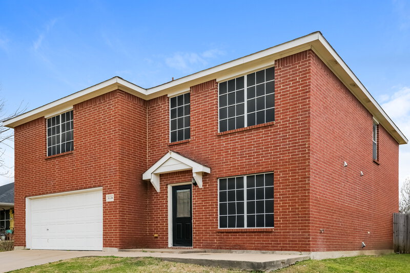 2,630/Mo, 8126 Mossberg Dr Arlington, TX 76002 Front View