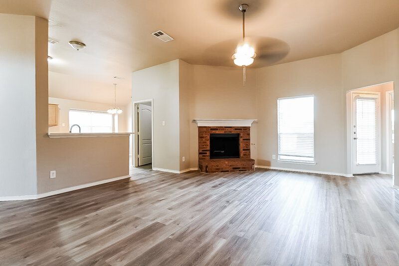 2,495/Mo, 405 Rio Rojo Dr Desoto, TX 75115 Living Room View