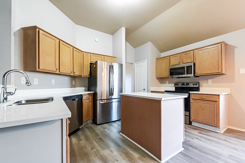 2,495/Mo, 405 Rio Rojo Dr Desoto, TX 75115 Kitchen View