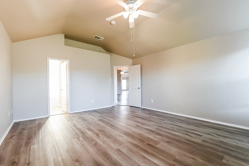 2,495/Mo, 405 Rio Rojo Dr Desoto, TX 75115 Main Bedroom View