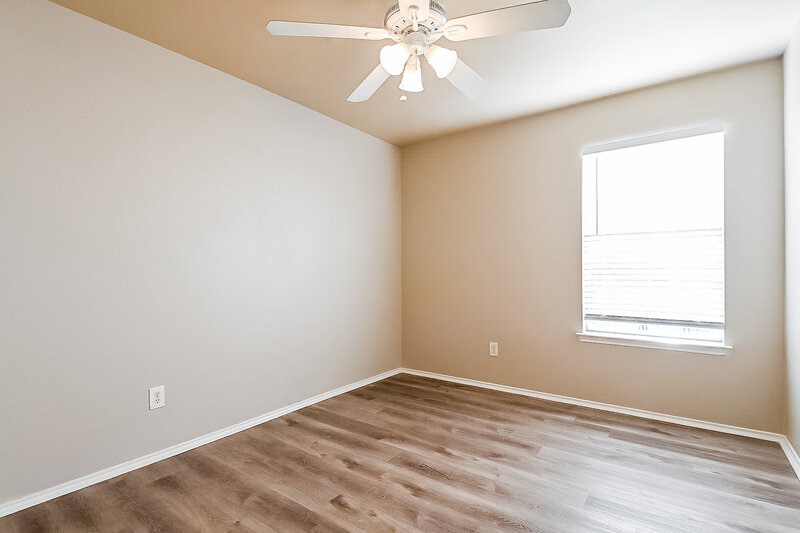 2,495/Mo, 405 Rio Rojo Dr Desoto, TX 75115 Bedroom View 3