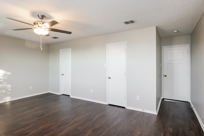 2,195/Mo, 1945 Copper Mountain Dr Justin, TX 76247 Bedroom View 2