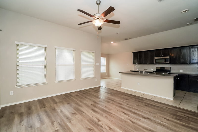 2,115/Mo, 625 Saguaro Dr Haslet, TX 76052 Living Room View 3