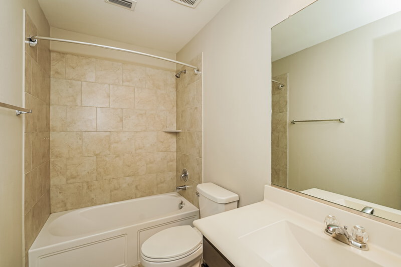2,115/Mo, 625 Saguaro Dr Haslet, TX 76052 Bathroom View