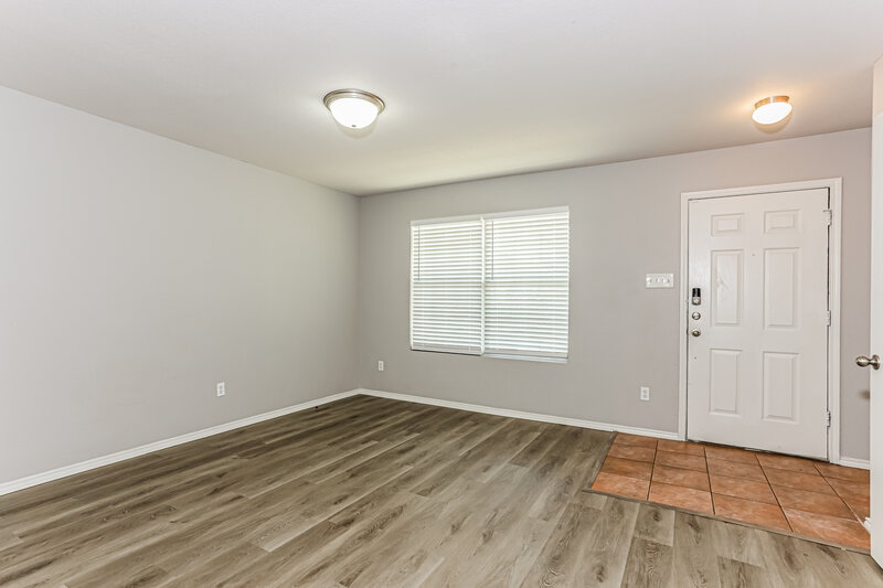 2,065/Mo, 8201 Southbrook Cir Fort Worth, TX 76134 Living Room View 2