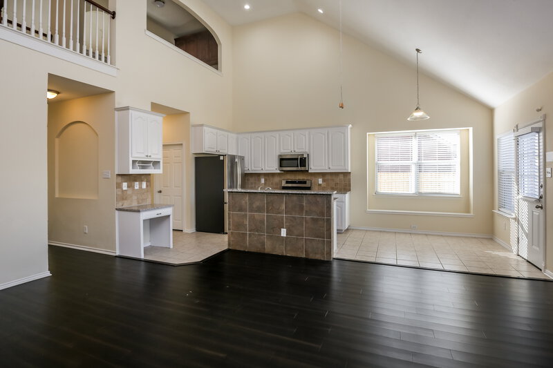 2,855/Mo, 8701 Prairie Dawn Dr Fort Worth, TX 76131 Kitchen View