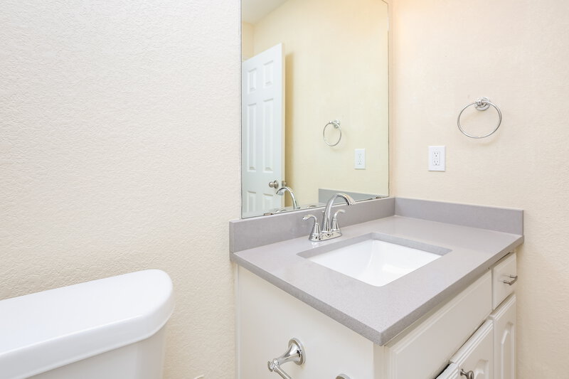 2,855/Mo, 8701 Prairie Dawn Dr Fort Worth, TX 76131 Bathroom View