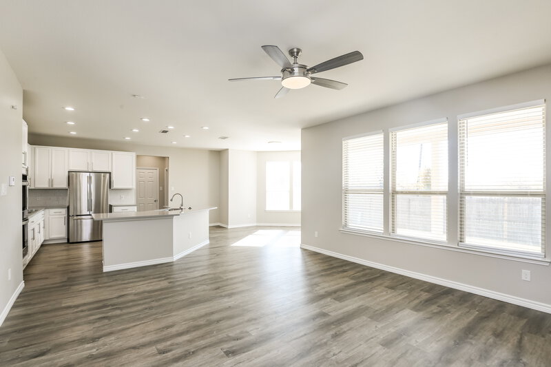 2,940/Mo, 6313 Waterhill Ln Fort Worth, TX 76179 Living Room View 3