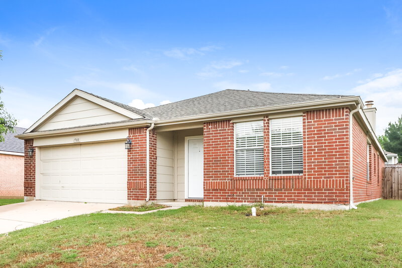 2,505/Mo, 1908 Berkeley Dr Glenn Heights, TX 75154 Front View