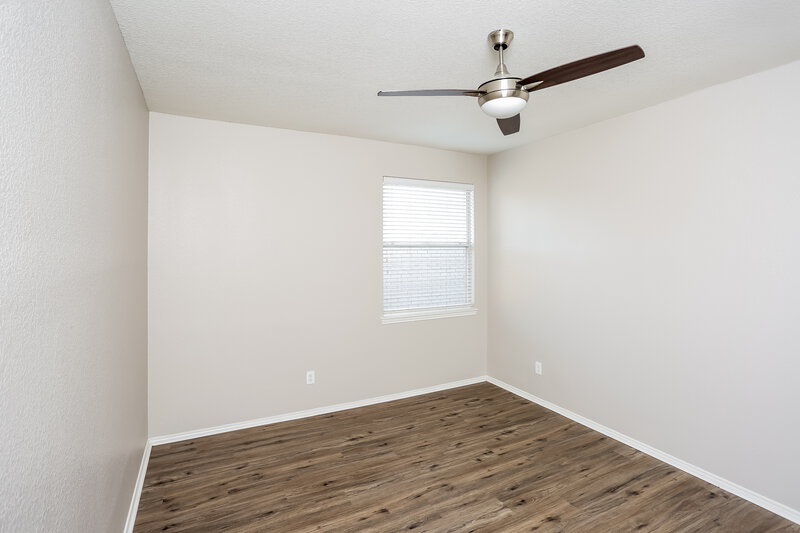 2,375/Mo, 2907 Hobble Ct Grand Prairie, TX 75052 Bedroom View 3