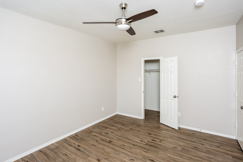 2,375/Mo, 2907 Hobble Ct Grand Prairie, TX 75052 Bedroom View 4
