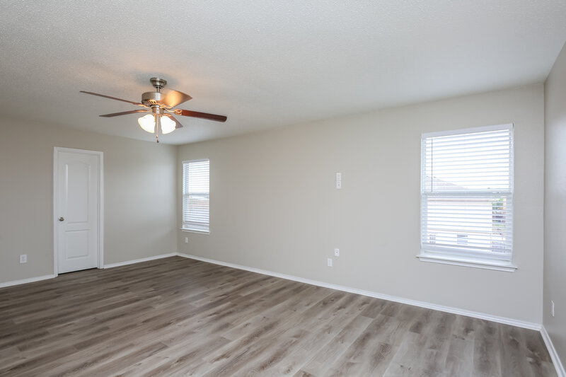 2,235/Mo, 13856 Sonterra Ranch Rd Roanoke, TX 76262 Main Bedroom View