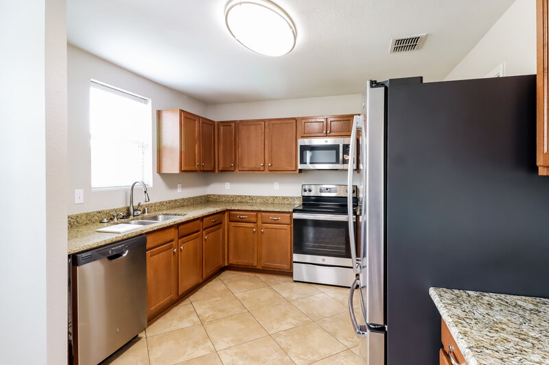 2,450/Mo, 5515 Green Ivy Rd Denton, TX 76210 Kitchen View