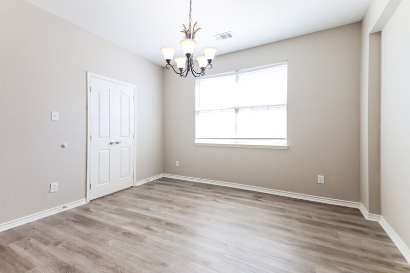 2,355/Mo, 1124 Golden Eagle Ct Aubrey, TX 76227 Dining Room View