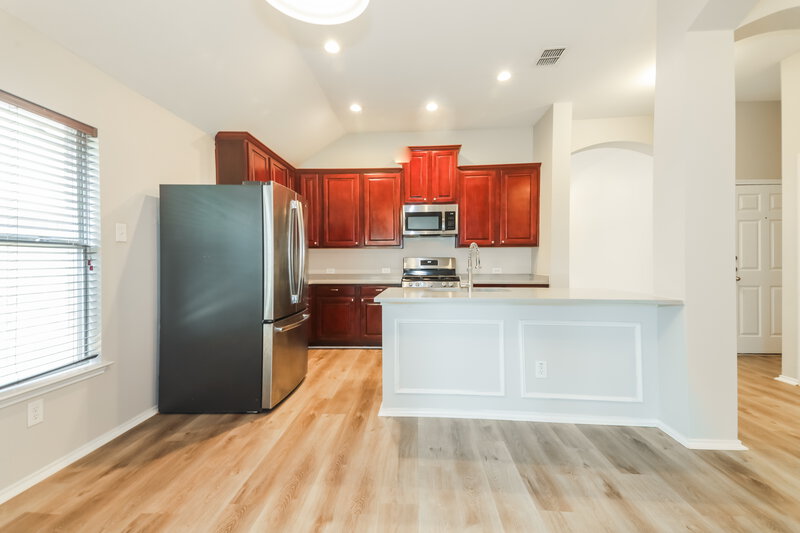 2,735/Mo, 1729 Lake Way Dr Little Elm, TX 75068 Kitchen View 2