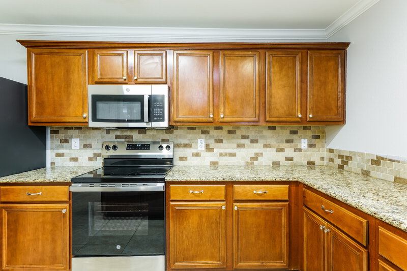 2,590/Mo, 1326 Burleson St Cedar Hill, TX 75104 Kitchen View 2