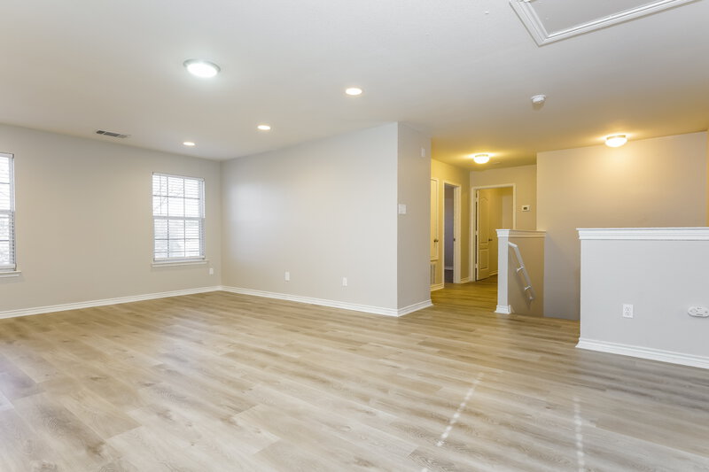 2,590/Mo, 1326 Burleson St Cedar Hill, TX 75104 Family Room View 2