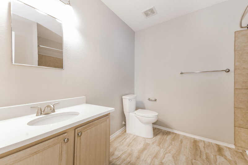 2,270/Mo, 1446 Stewart Dr Rockwall, TX 75032 Bathroom View