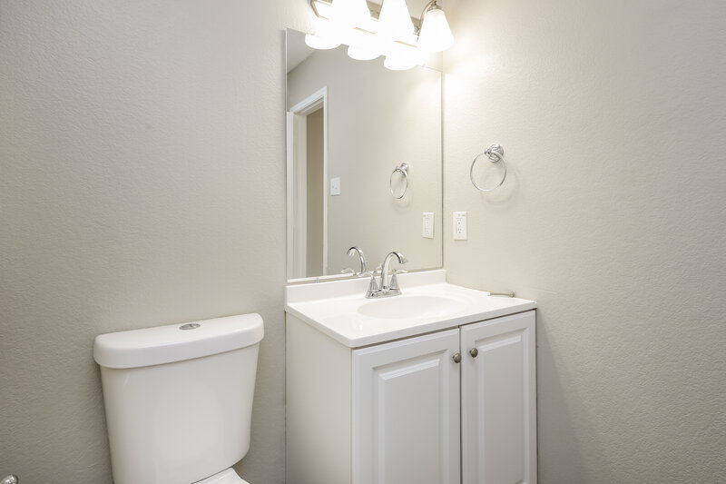 2,220/Mo, 3905 Thoroughbred Trail Fort Worth, TX 76123 Bathroom View
